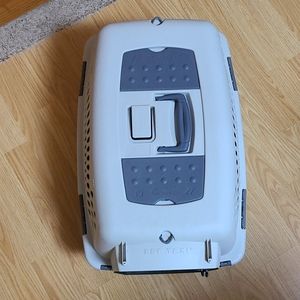 Small Petmate Pet Taxi